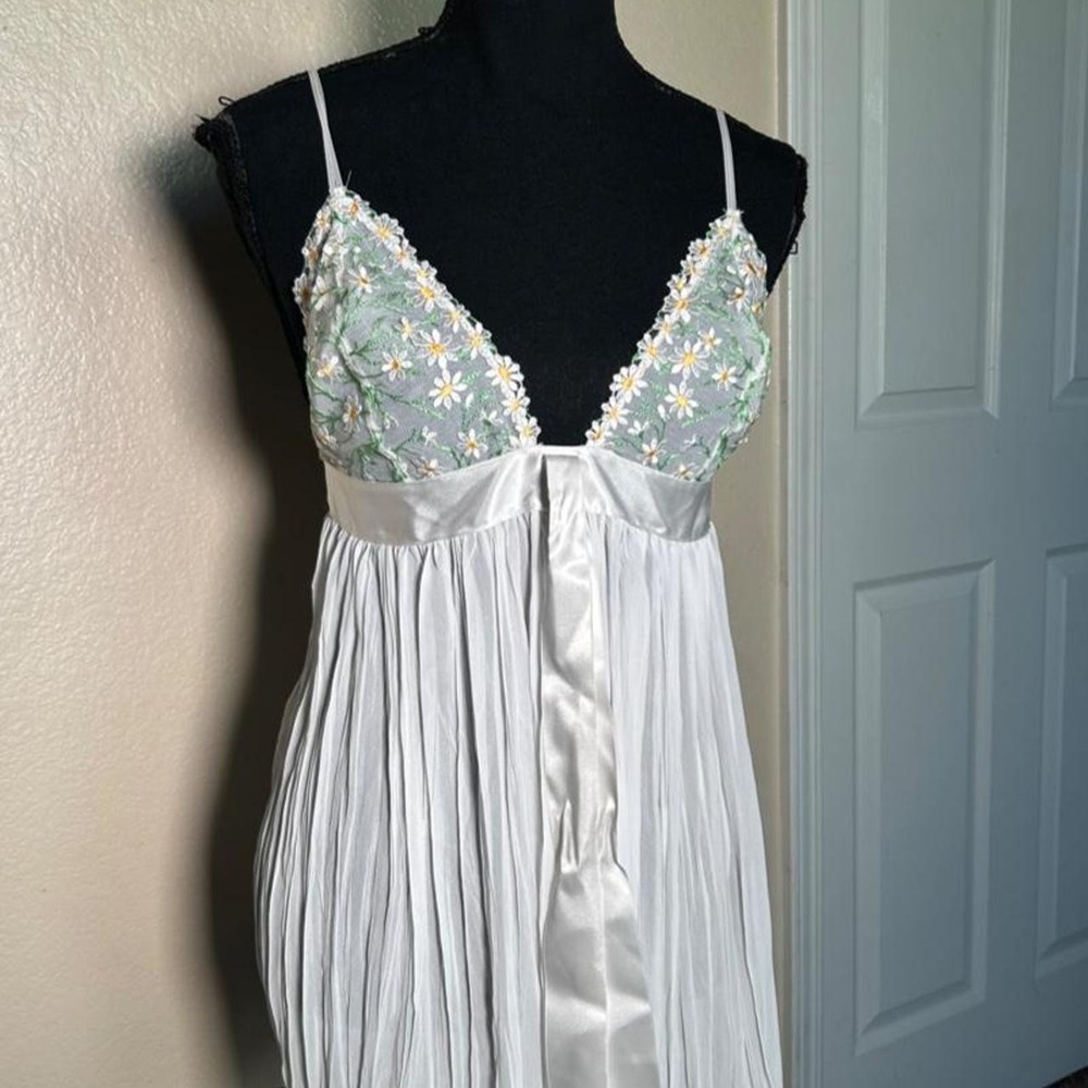 Vintage Victoria's Secret NWT Y2K Sheer Daisy Floral Babydoll Mini Dress L